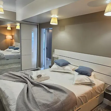 Apartment Panoramic Premium Lake Boutique Etaj 8 Stunning *